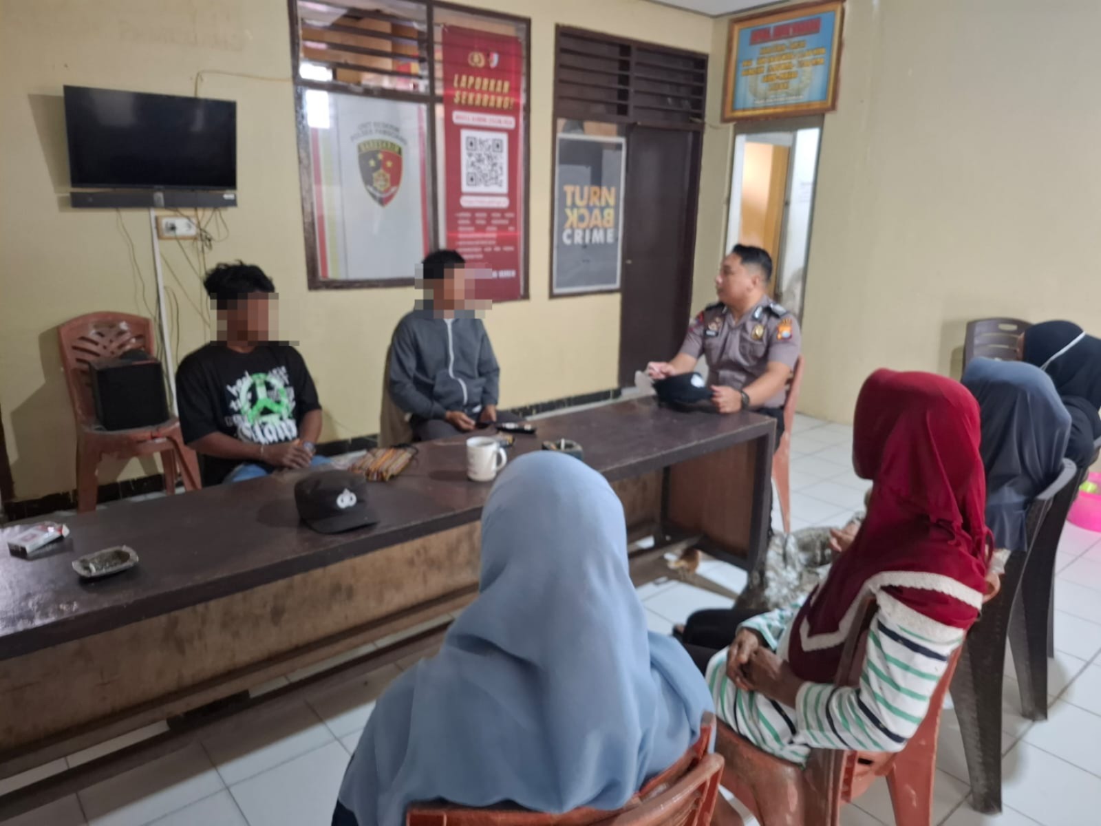 Kedepankan Problem Solving, Bhabinkamtibmas Polsek Pamboang Mediasi Sengketa Lahan Warga Adolang Dhua