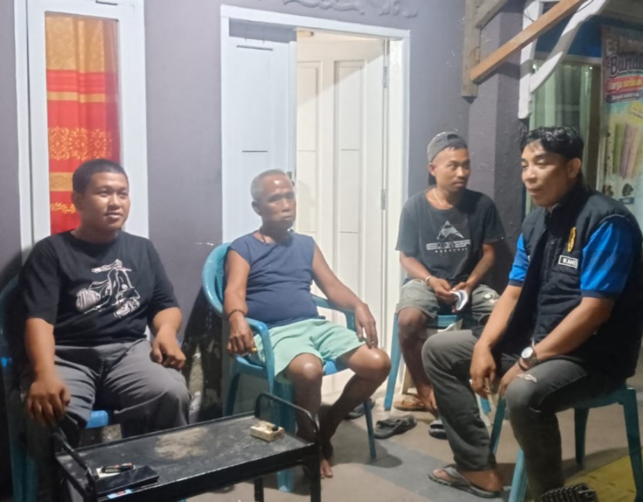Patroli Malam, Unit Reskrim Polsek Pamboang Sasar Titik Rawan dan Kumpulan Anak Muda